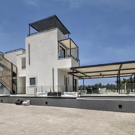 Watanave Luxury Corfu Villa *