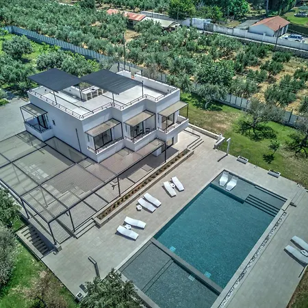 Вилла Watanave Luxury Corfu